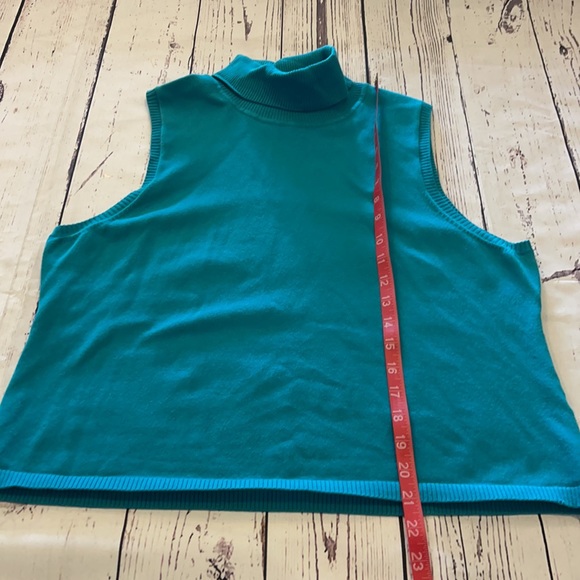 Bamboo Traders Turquoise Turtleneck tank top - Picture 2 of 6